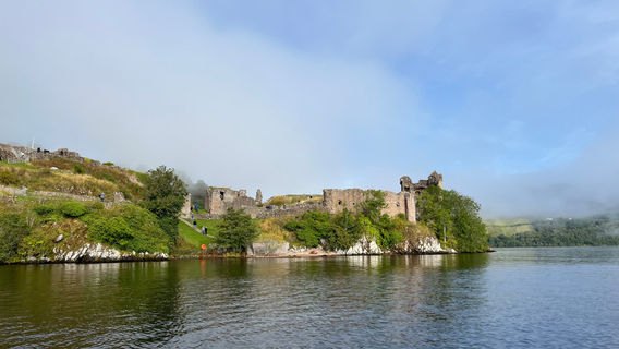 Castle Cruises Loch Ness