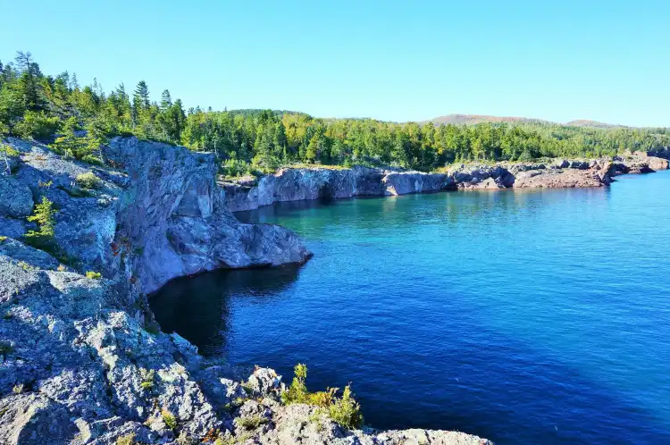 Hotels in Beaver Bay Township