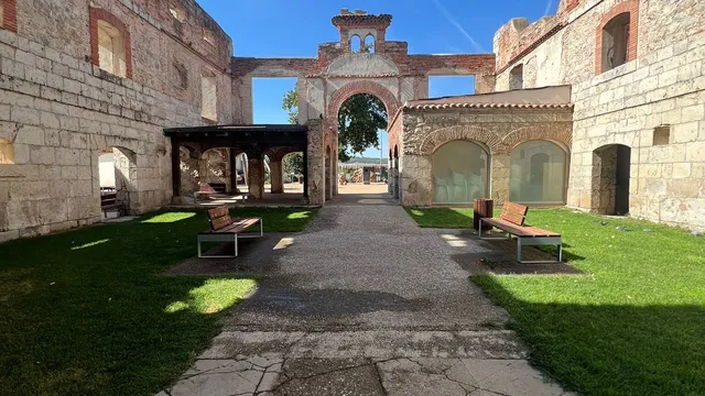 Valley of the 6 Senses