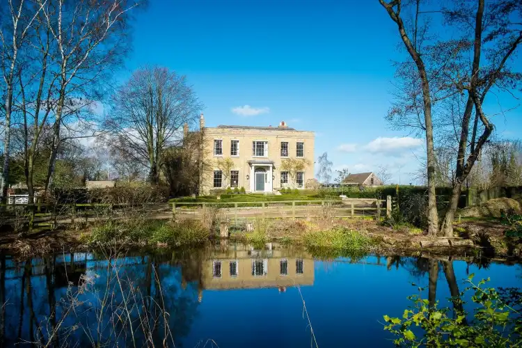 Hotels near Sainsbury's Local