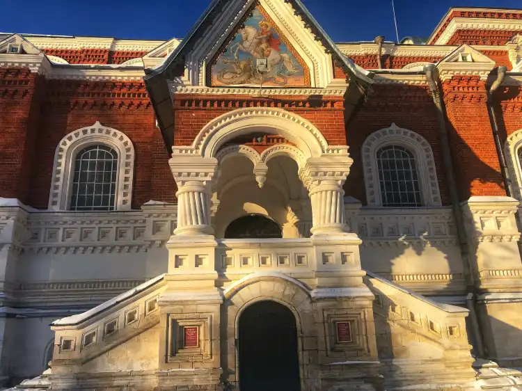 Hotels in Gus-Khrustalnyy