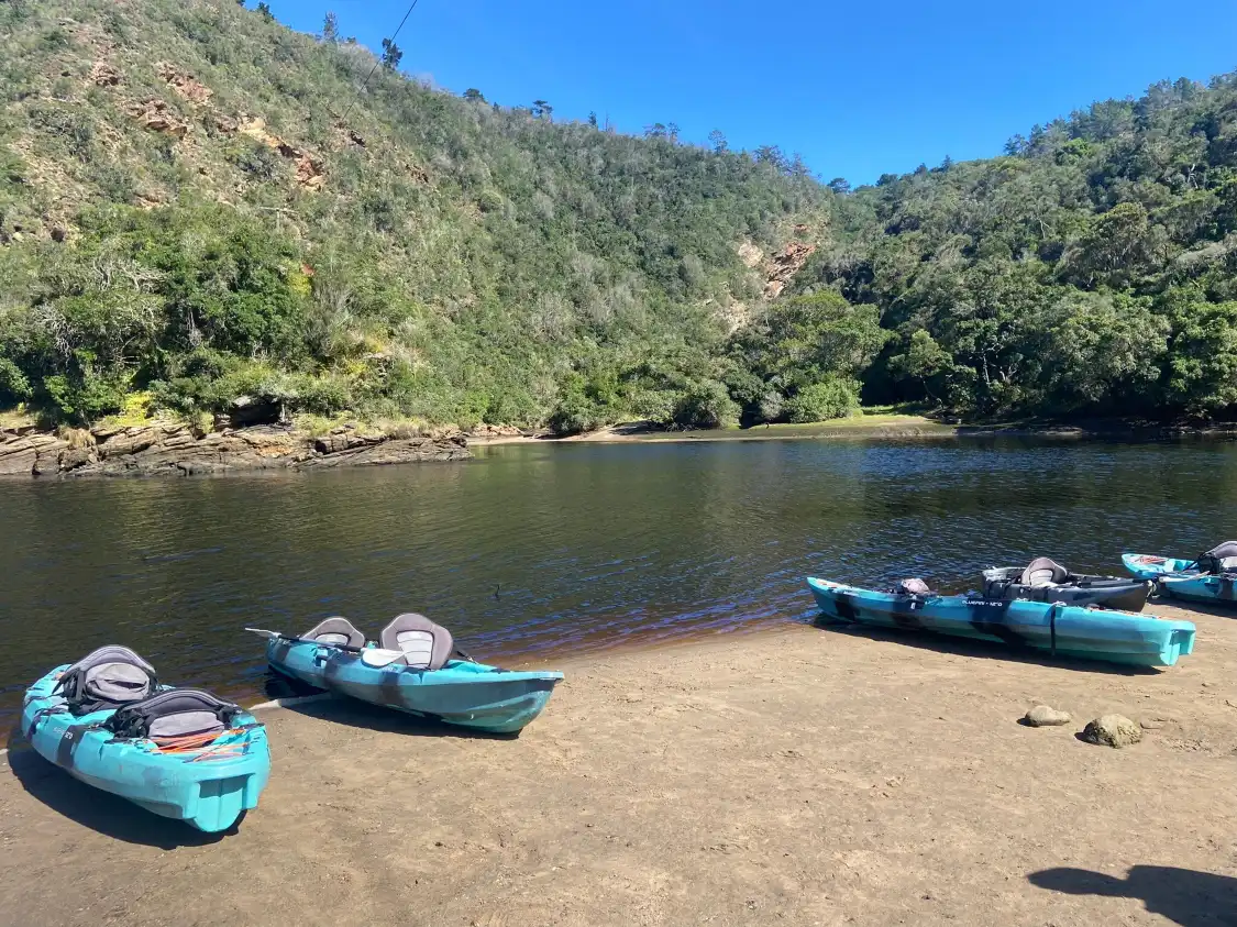 Hotels near Hidden waterfall (Kaaimans Adventures)