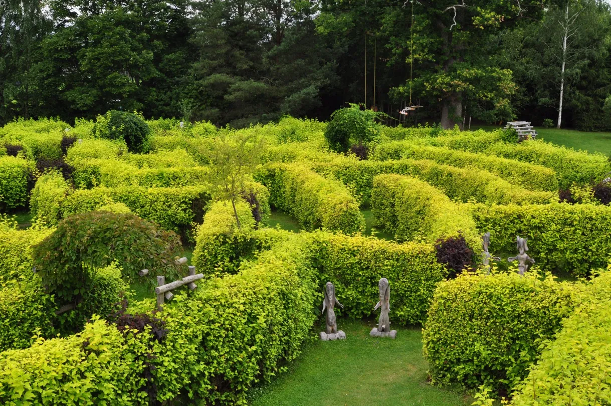 1_Beverinas Labyrinths