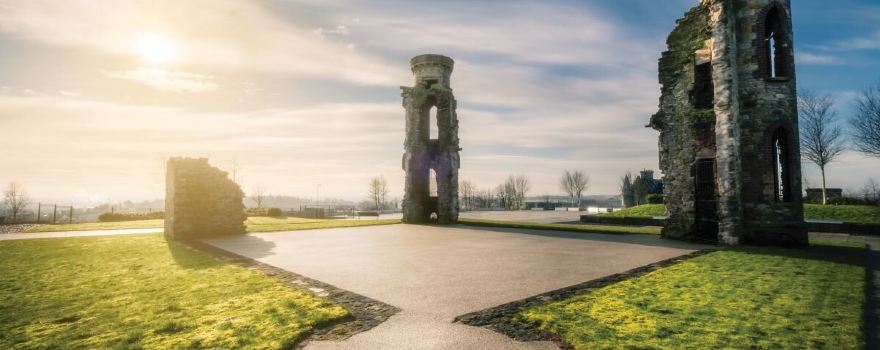 Hill of The O'Neill & Ranfurly House.