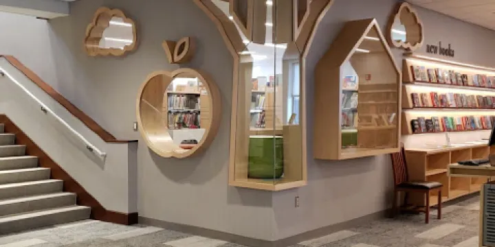 Welles-Turner Memorial Library