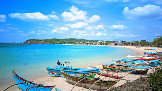 திருகோணமலை பொது கடற்கரை | Public Beach Trincomalee | ත්රිකුණාමලය පොදු වෙරළ තීරය