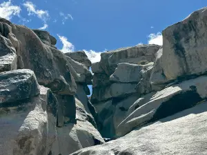 Mojave Guides - Joshua Tree Rock Climbing Guides
