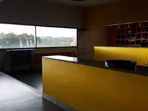 Mira Paiva Bowling