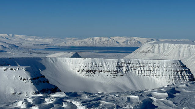 Arctic Heli Skiing