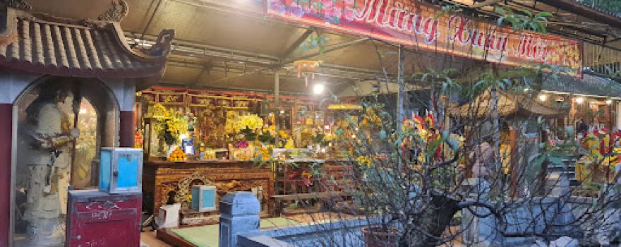 Đền ông Hoàng Mười