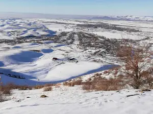 Tau-Zhetysu