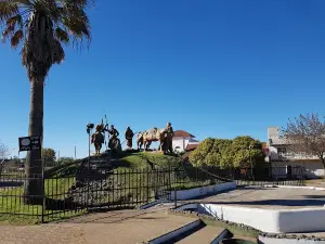 Plaza Francisco Ramirez