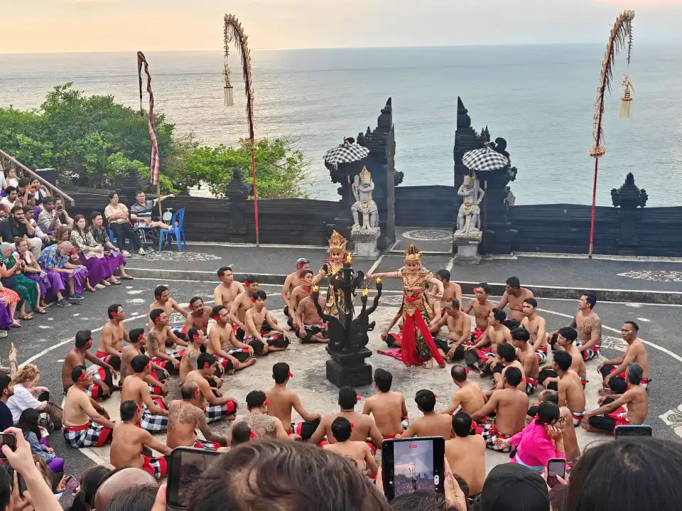 2_Kecak Dance Uluwatu