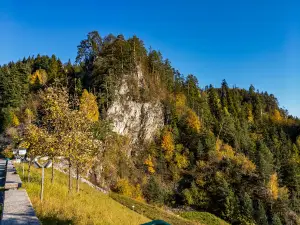 Zapora wodna na Zbiorniku Czorsztyńskim