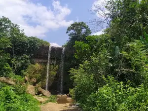 Air Terjun Incasi Raya