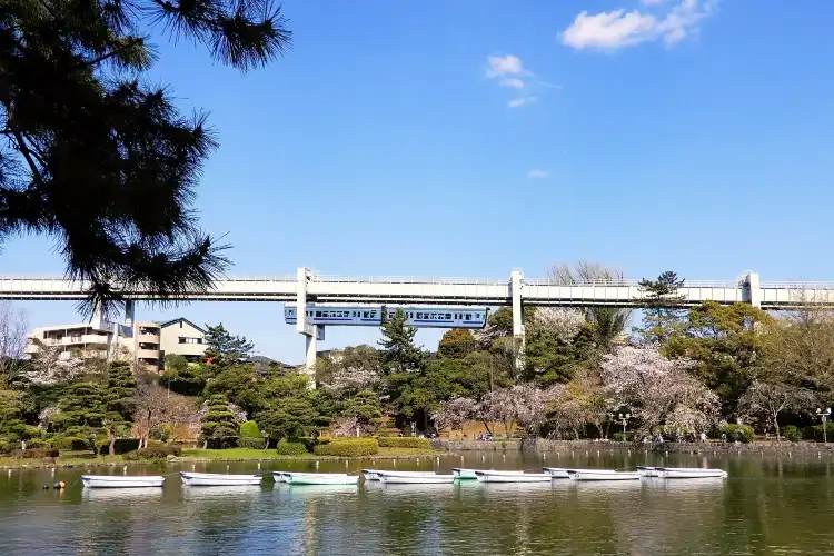 Hotels near Chiba Park