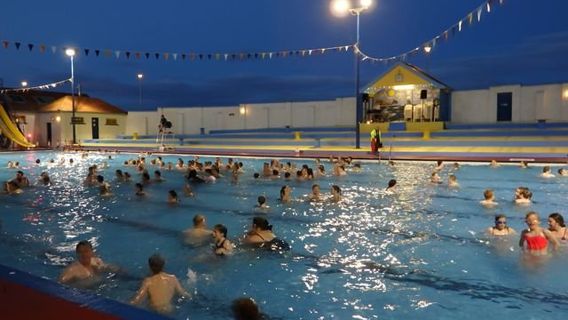 Stonehaven Heated Open Air Swimming Pool