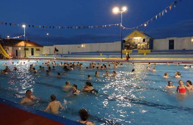 Stonehaven Heated Open Air Swimming Pool