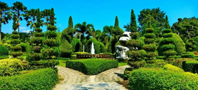 โรงแรมใกล้สวนทวีชล