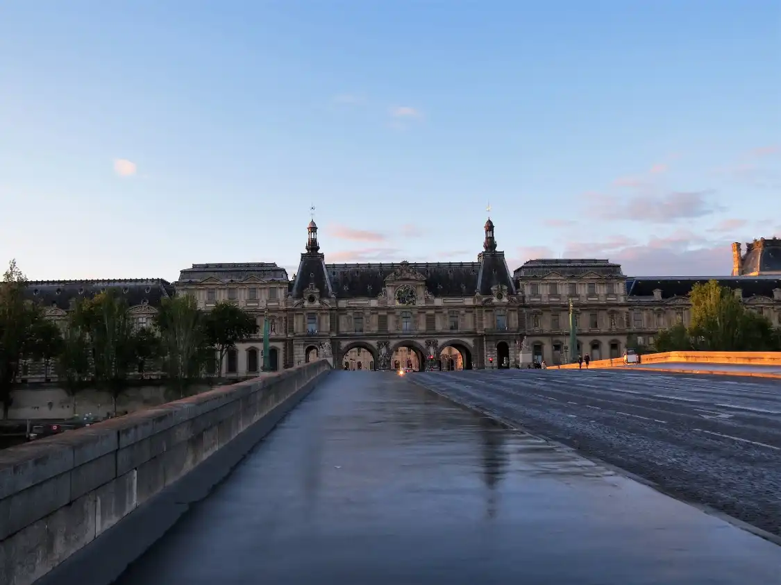 Hôtels à proximité de : Pont du Carrousel