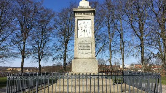 Mindesmaerke For Frederik Den Vi