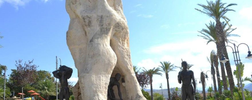 Monumento Allo Zolfataro