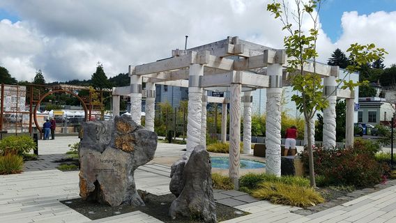 Garden of Surging Waves - HERITAGE SQUARE