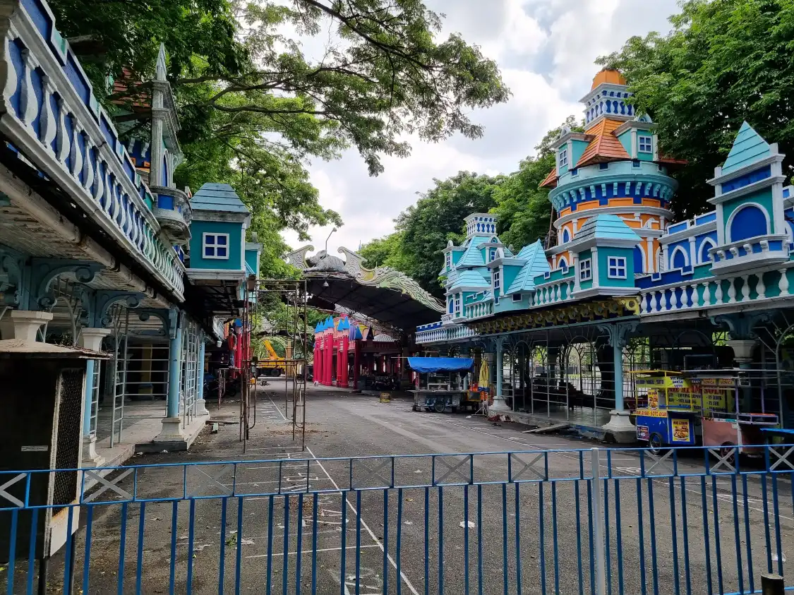 Hotel dekat Kenjeran Park