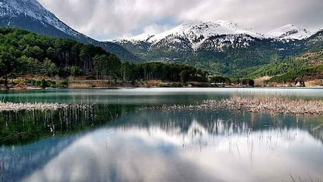 Techniti Limni Doxas Feneou