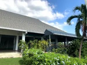 Caymanas Golf Club, Saint Catherine Parish