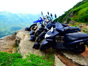 Hulangala Mini World's End Viewpoint - Elkaduwa Plantations