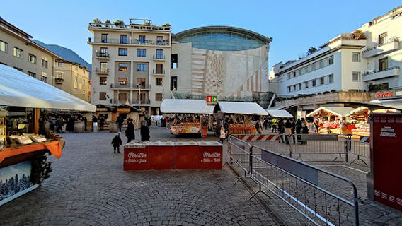 Piazza Cesare Battisti