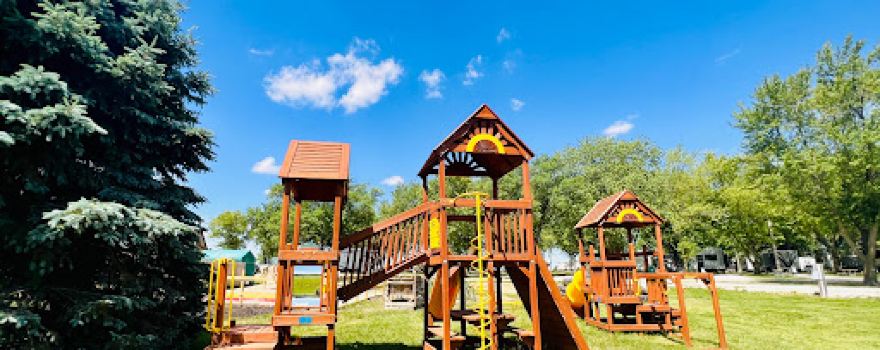 Galesburg East / Knoxville, IL KOA Holiday