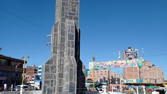 Ovalo Pedro Vilcapaza - JULIACA