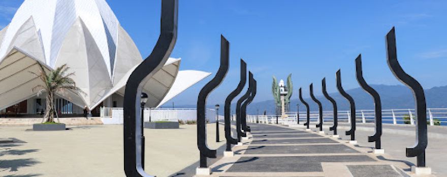 Menara Kujang Sapasang
