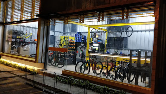 Dina Bike Studio