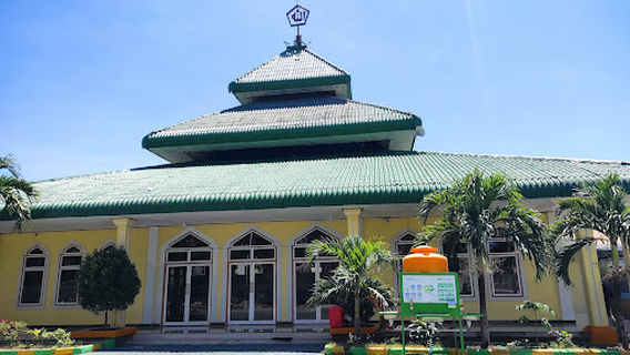 Nurul Iman Mosque Oebobo