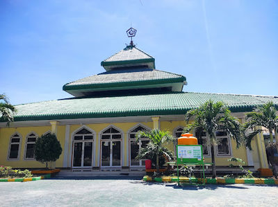 Nurul Iman Mosque Oebobo