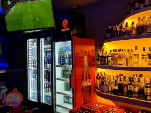 Black pearl whiskey lounge