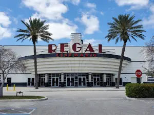 Regal Royal Palm Beach
