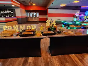 AMF Syracuse Lanes
