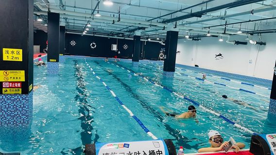 奧萊游泳健身館