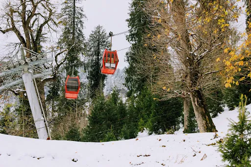 Solang Ropeway & Ski Center