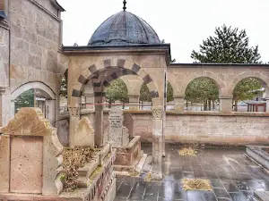 Evliya Cami