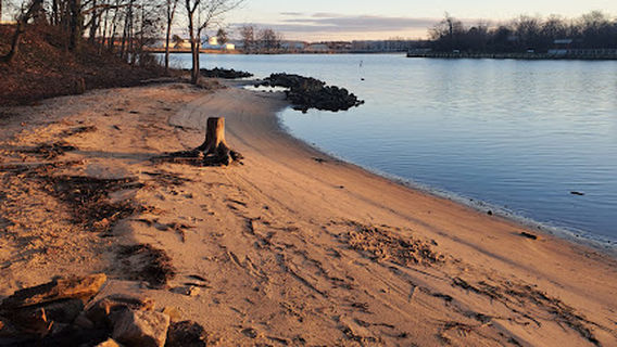 Middle River