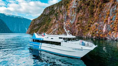Milford Sound travel destination