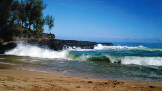 Kalihiwai Beach