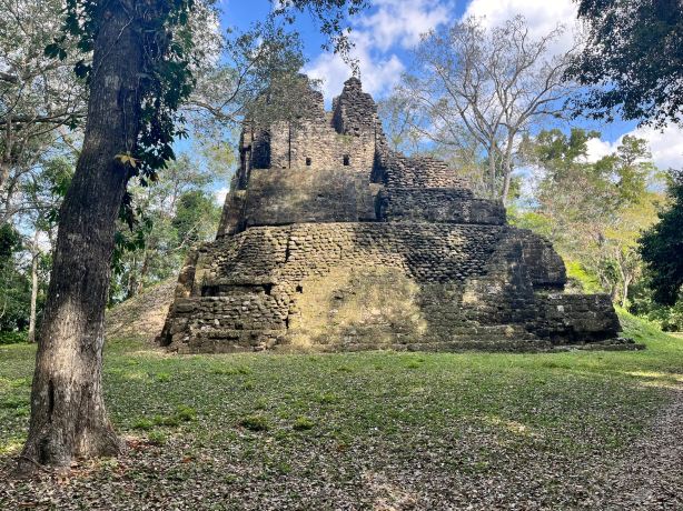 Ruinas de Uaxactun
