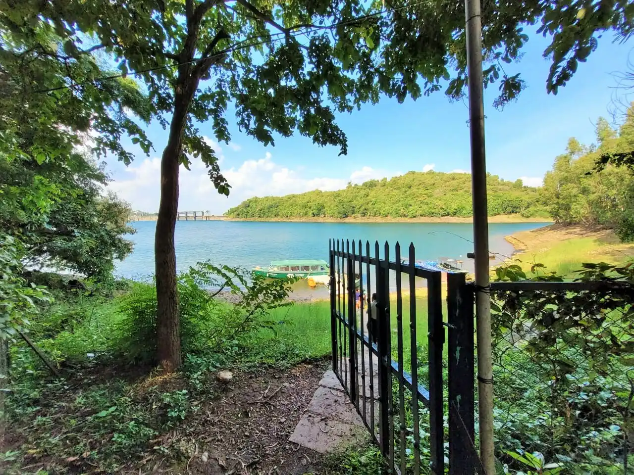 Hotels near Bhadra River Project Dam