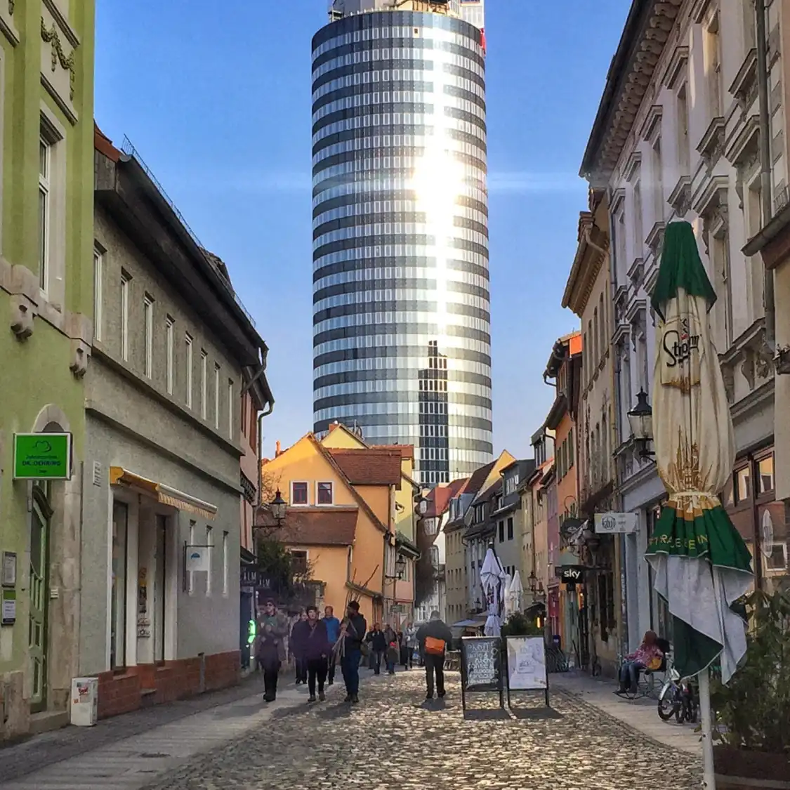 Hotel in zona JenTower